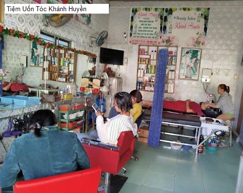 tiem uon toc khanh huyen