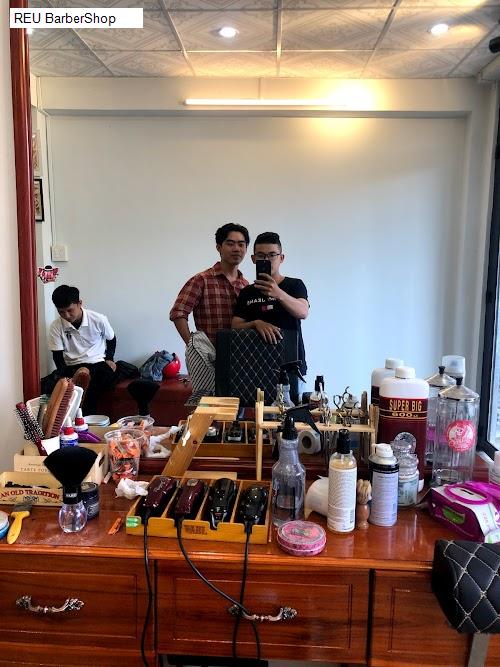 reu barbershop
