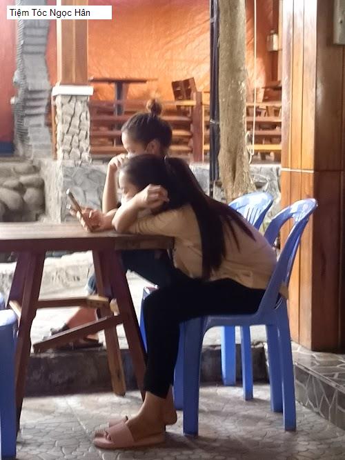 tiem toc ngoc han
